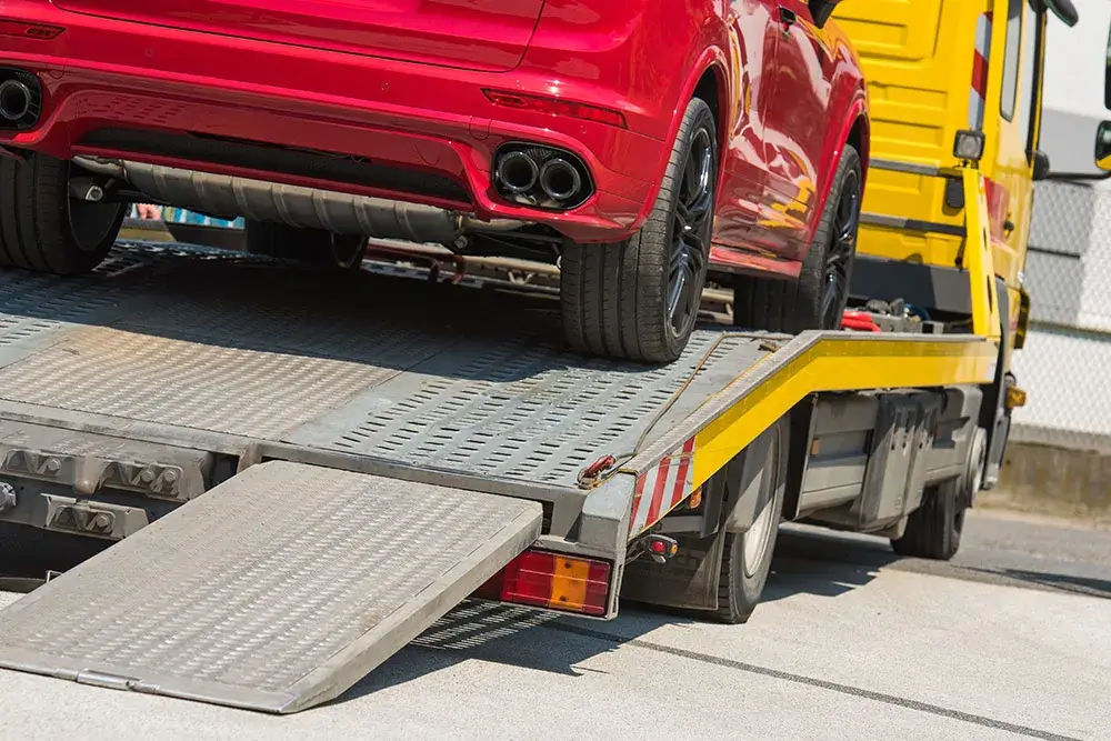 Top Reasons To Use A Roadside Assistance Service For Your Car