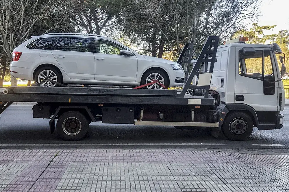 Junk Car Removal Towing Services: An Essential Service Provided by Auto Repair Shops